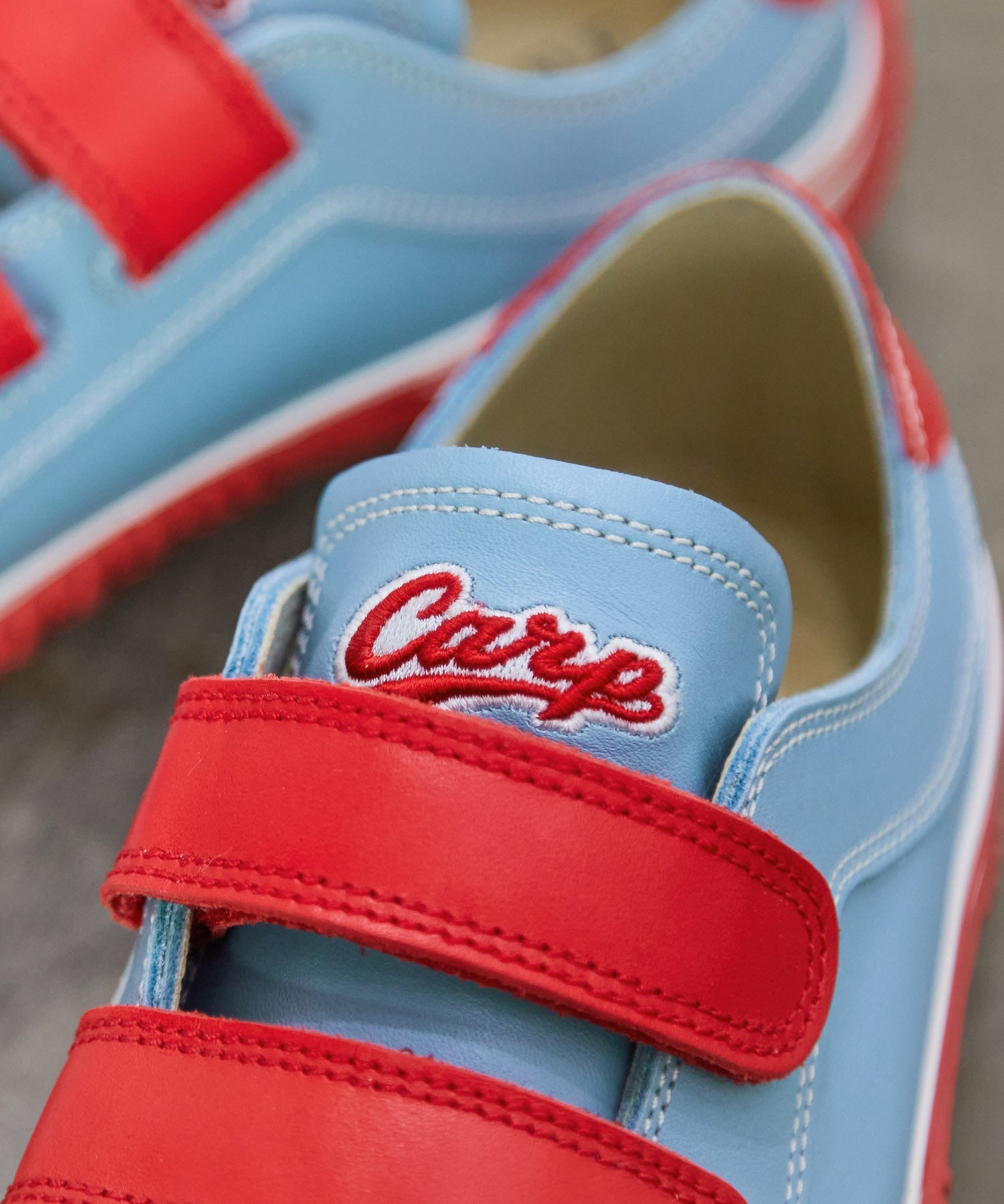 SP-1043 Smoky Blue - SPINGLE