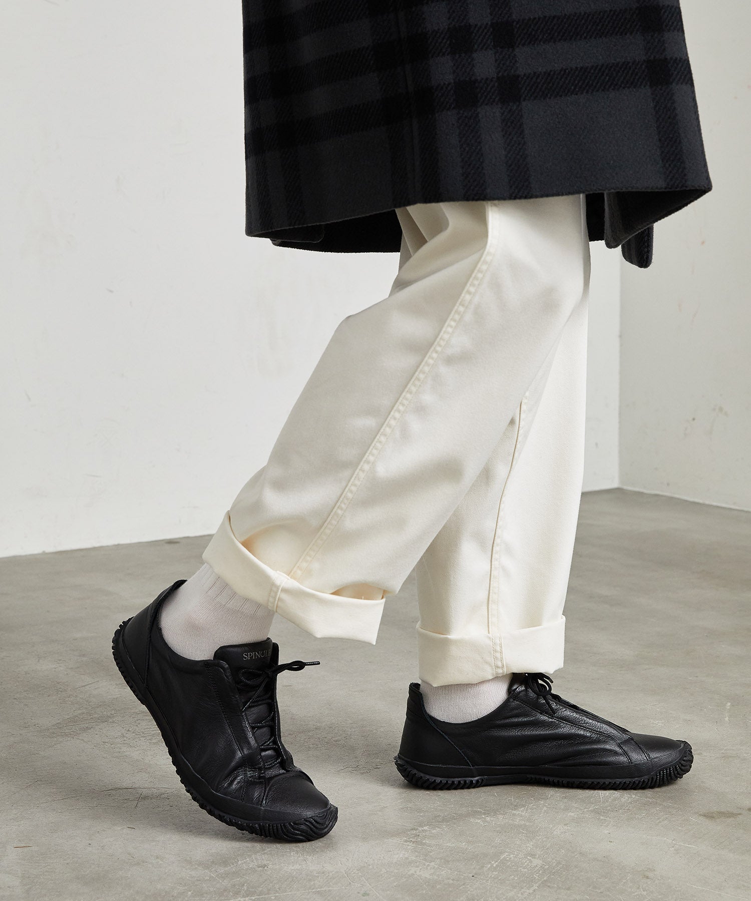 SP-1048 Black - SPINGLE