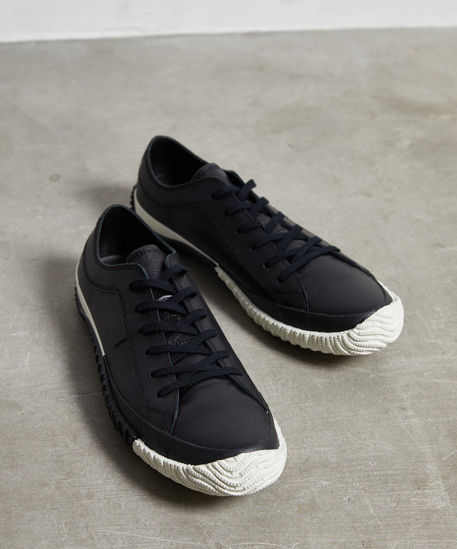 SP-1049 Shiro/Kuro - SPINGLE