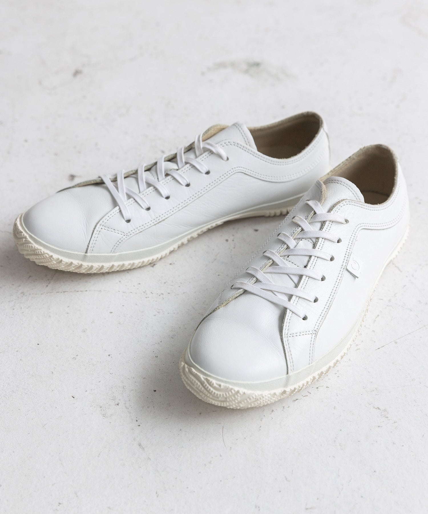 SP-105 White - SPINGLE