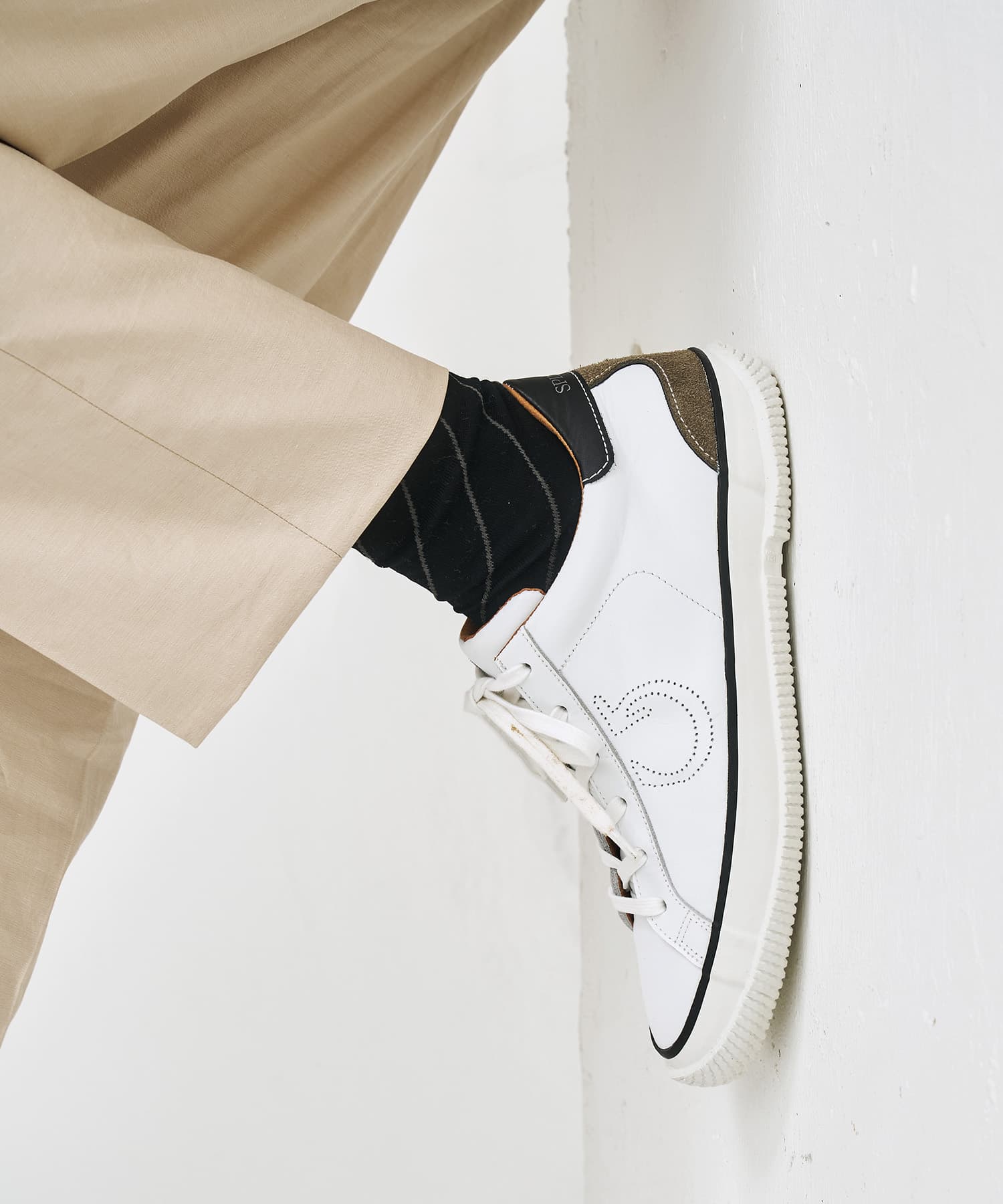 SP-1050 White - SPINGLE