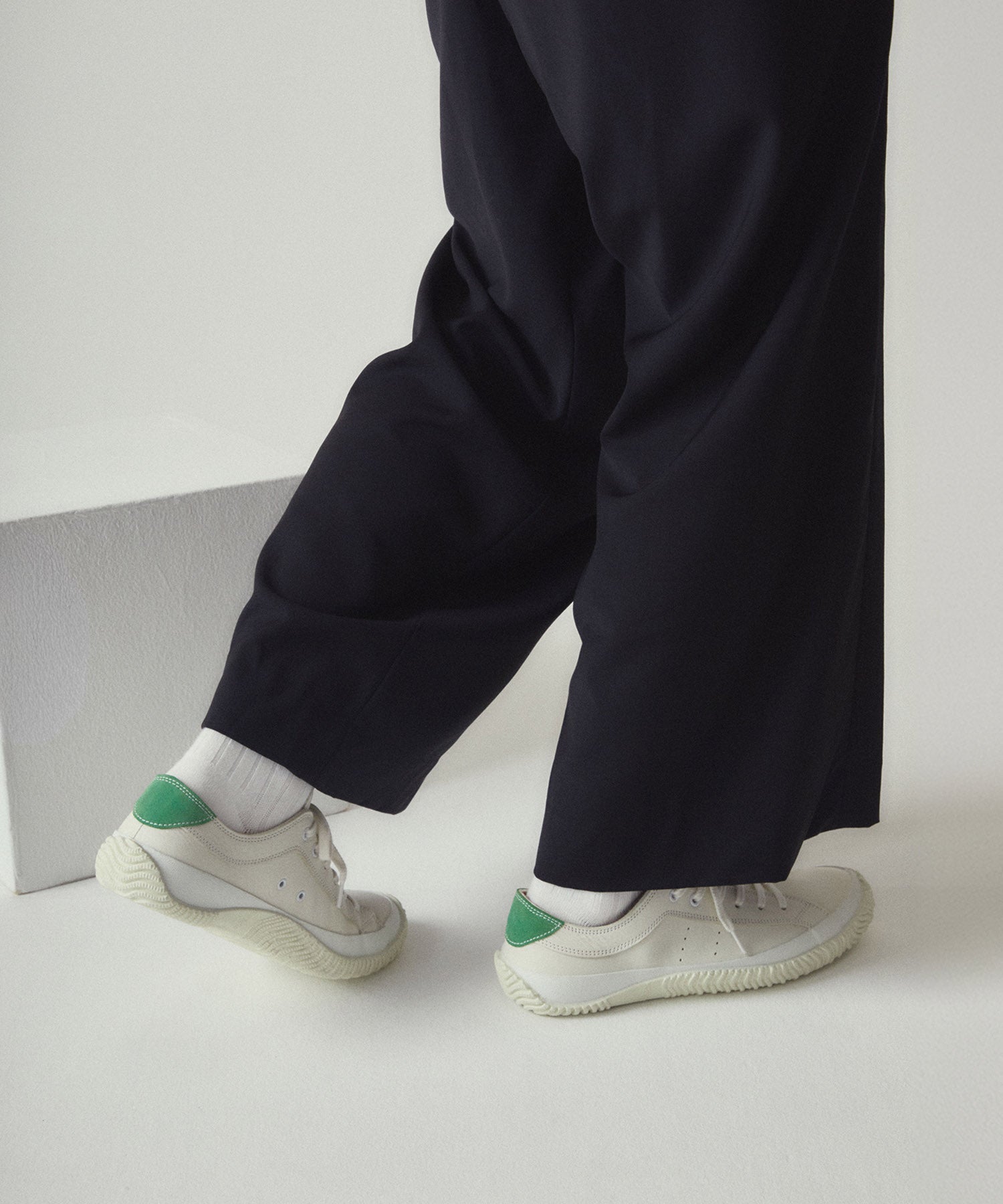 SP-107IL White/Green - SPINGLE