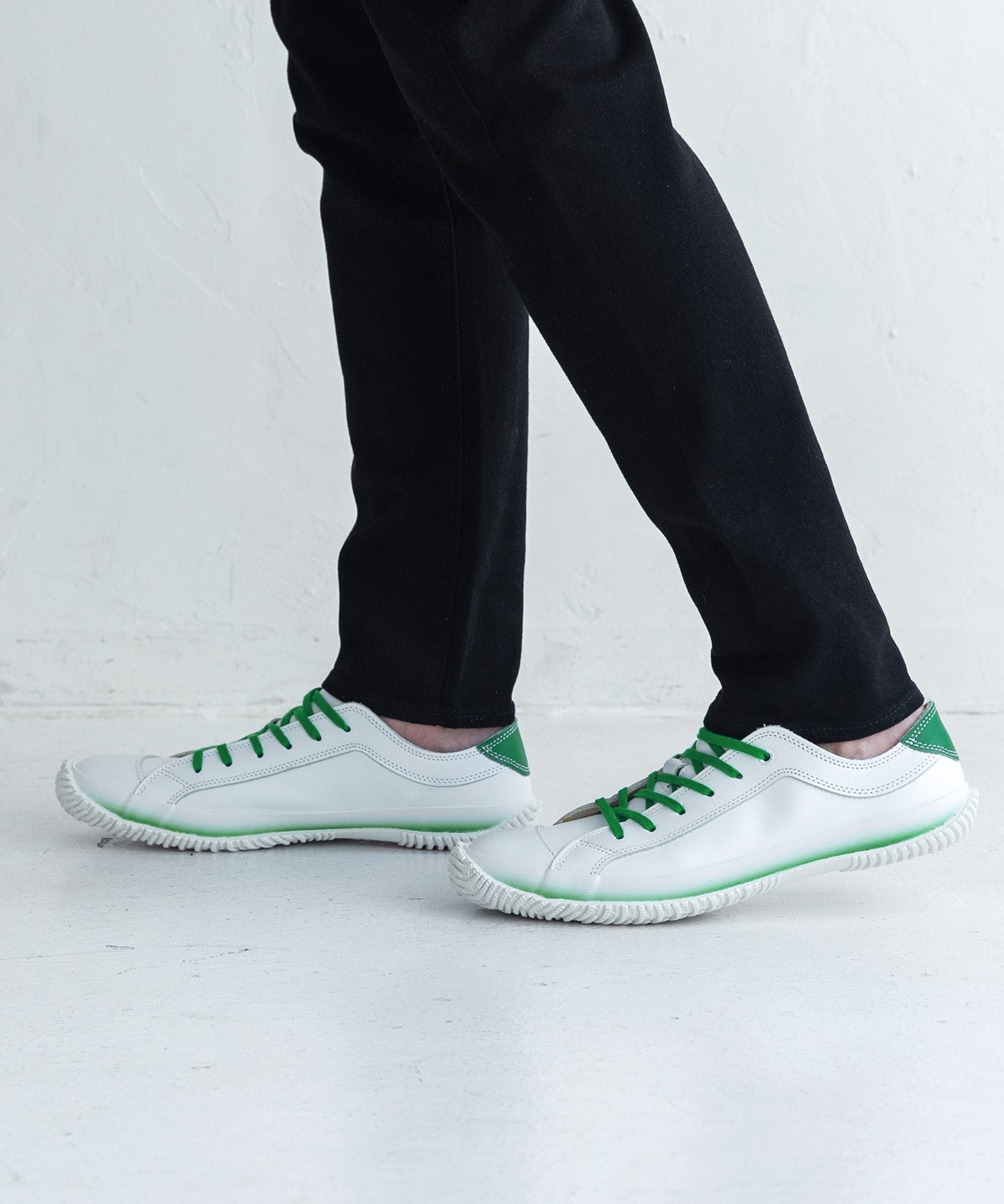 SP-108 White/Green - SPINGLE