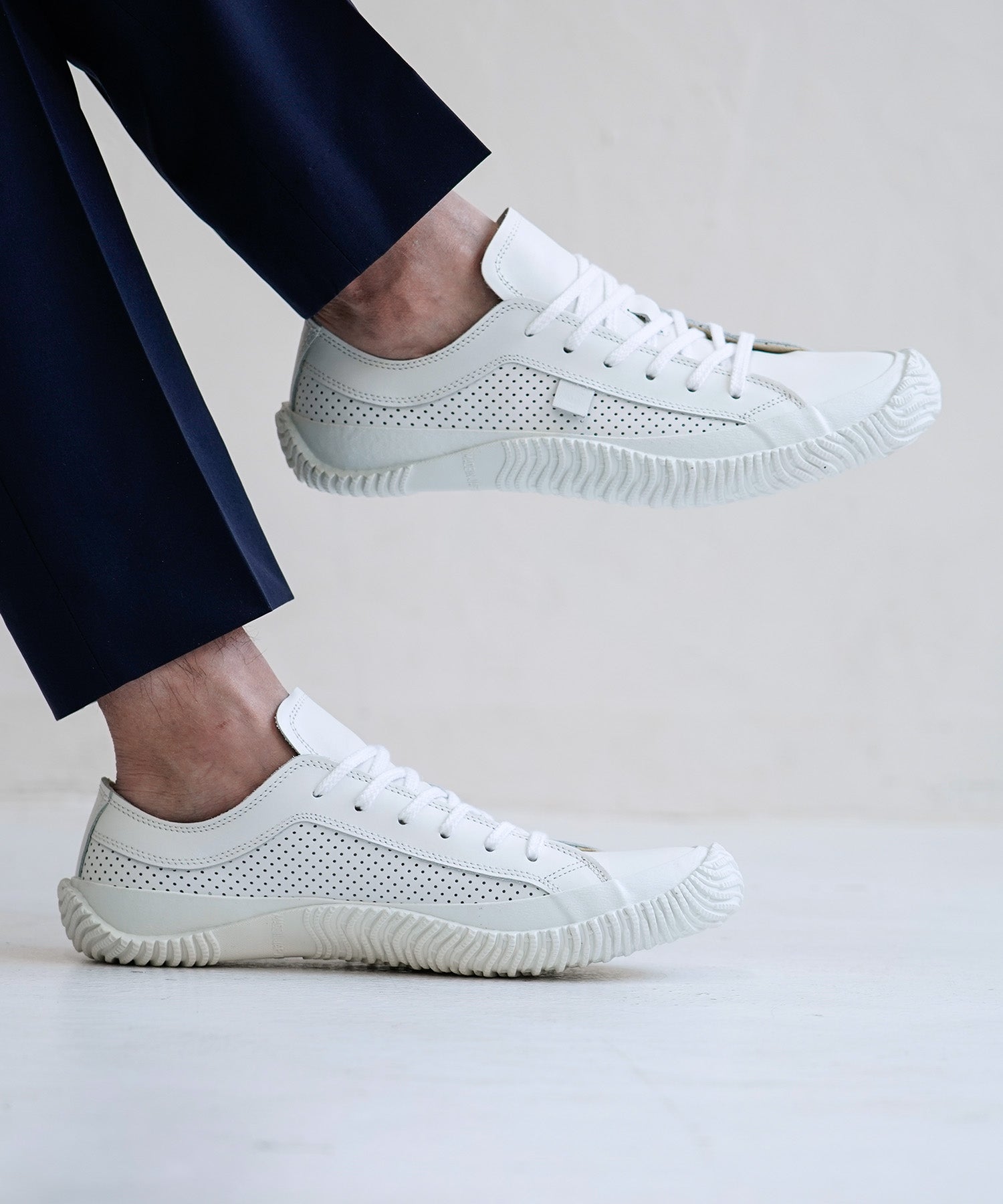 SP-120 White - SPINGLE