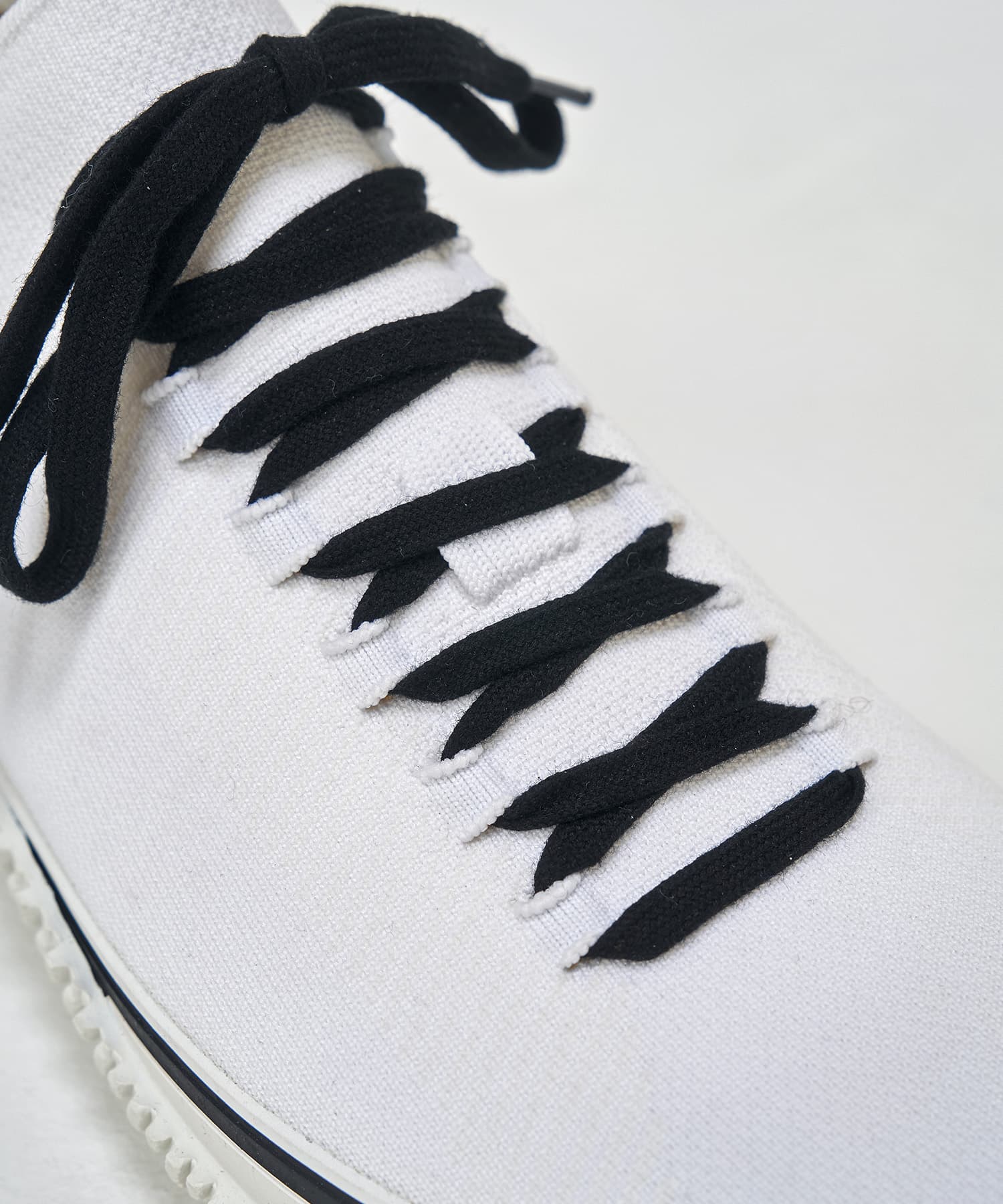 SP-1501 White - SPINGLE