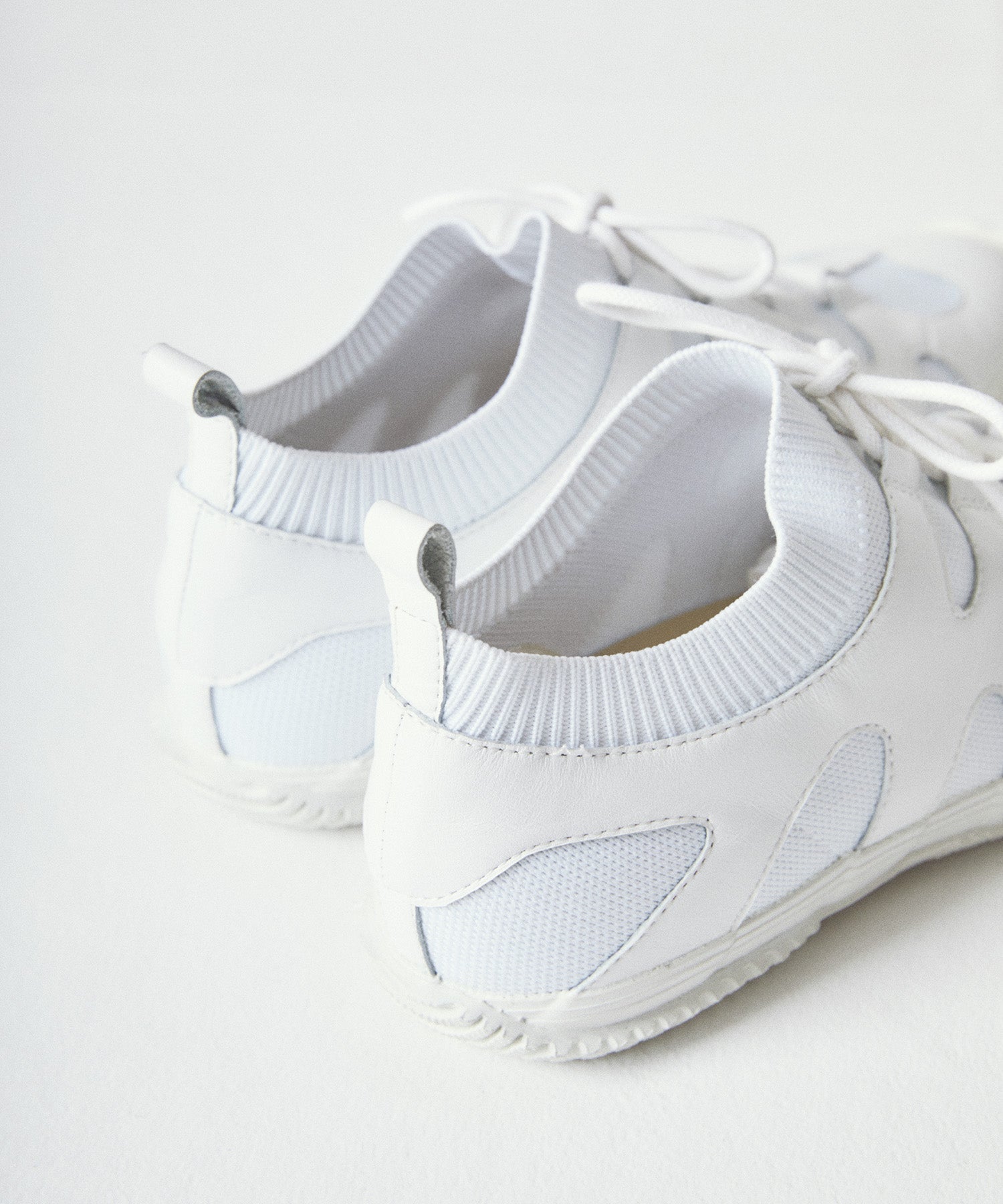 SP-1503 White - SPINGLE