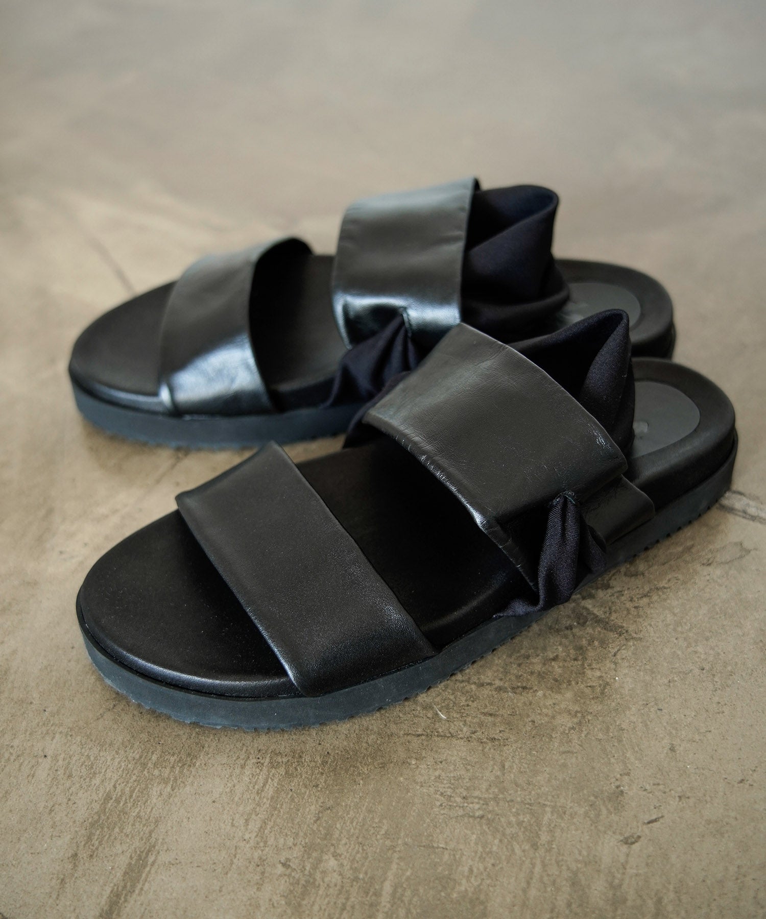 SP-1708 Black - SPINGLE