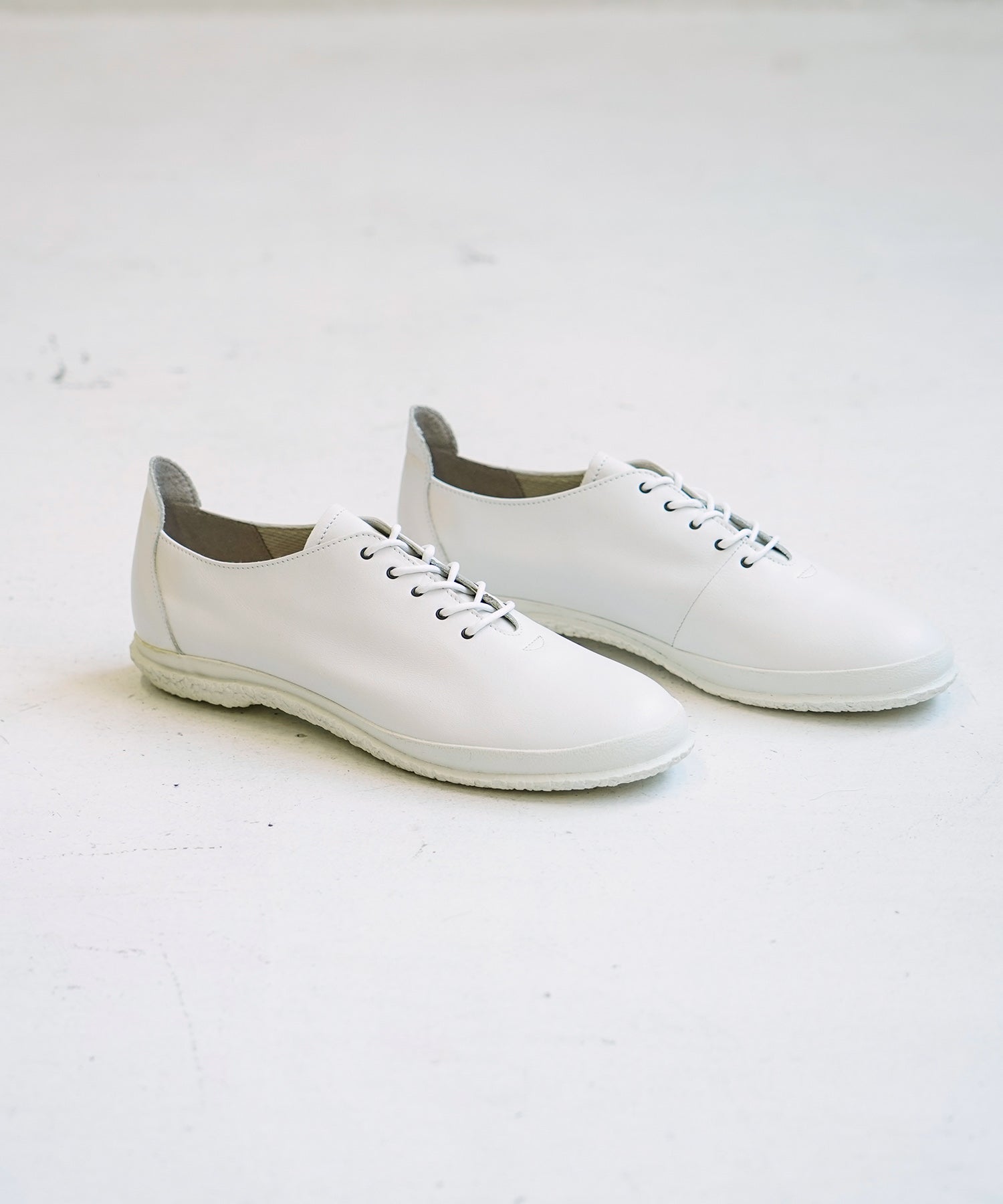 SP-1801 White - SPINGLE