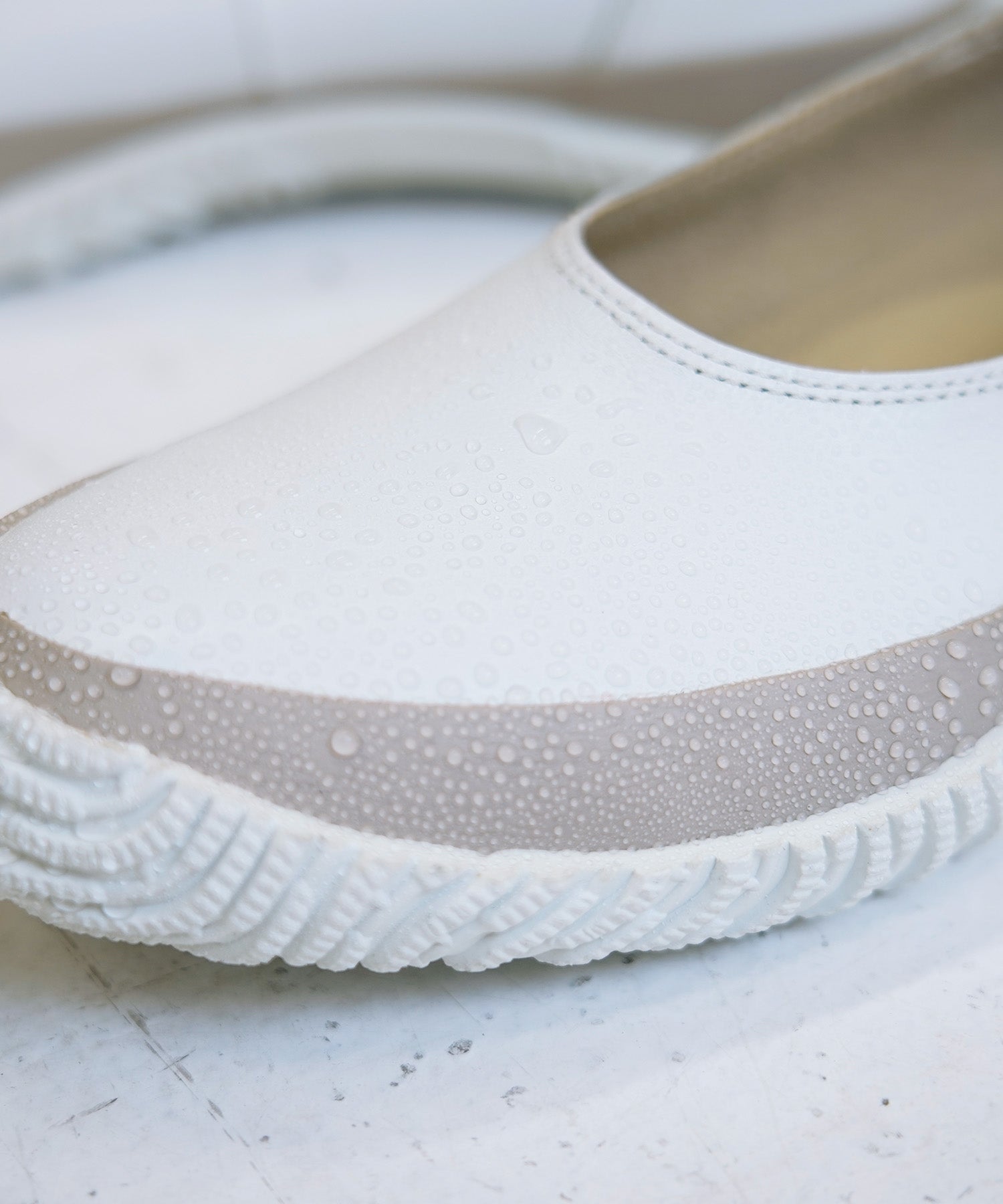 SP-1811 White - SPINGLE