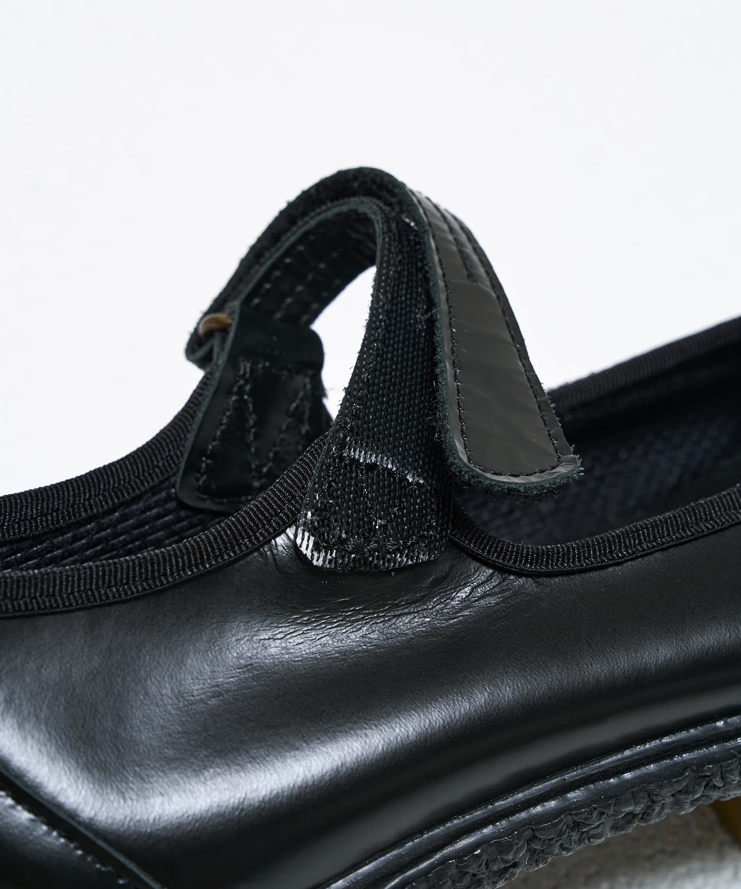 SP-1812S Black/Black - SPINGLE