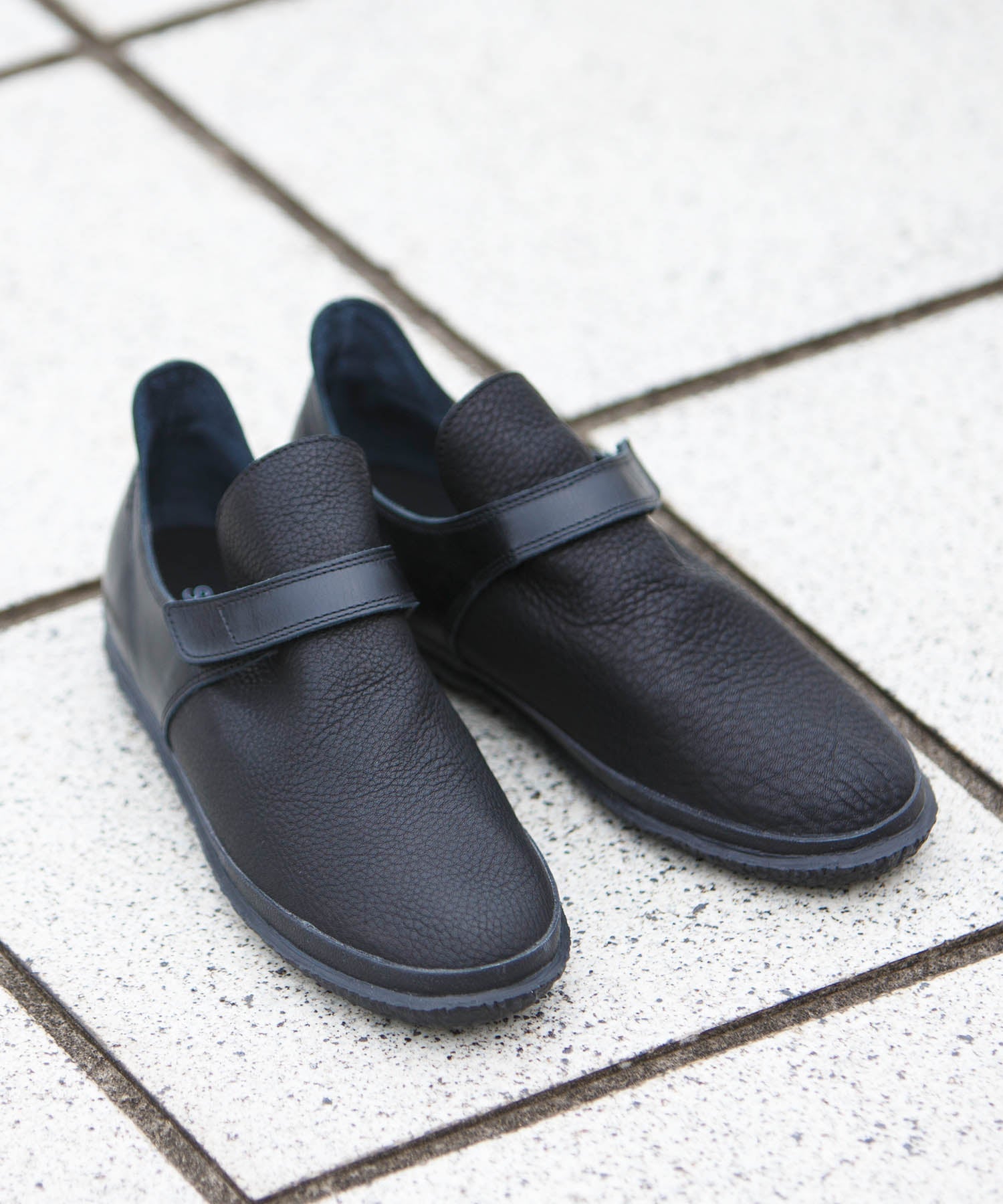 SP-1823 Black - SPINGLE