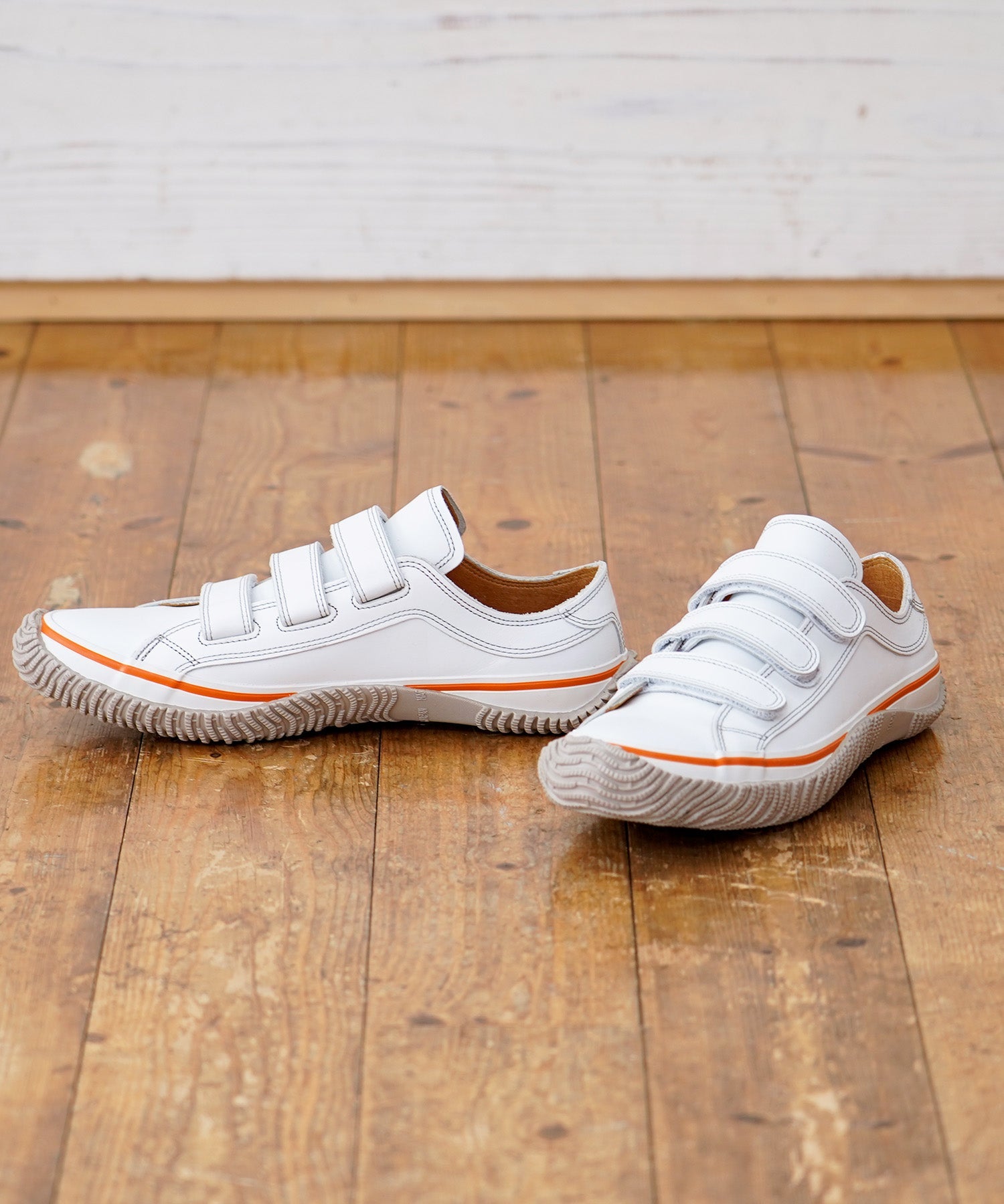 SP-211 White - SPINGLE