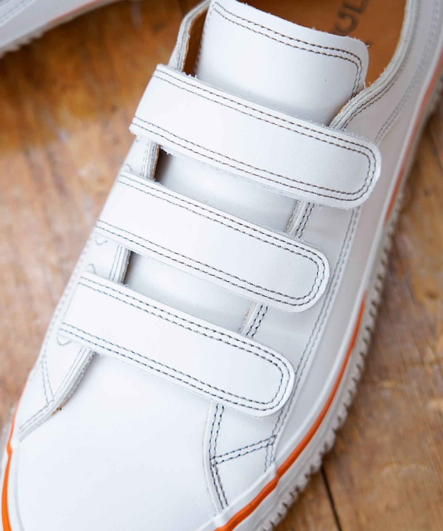 SP-211 White - SPINGLE