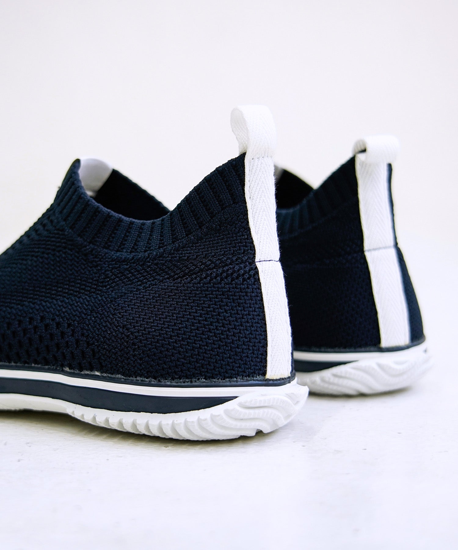SP-528 Navy/White - SPINGLE