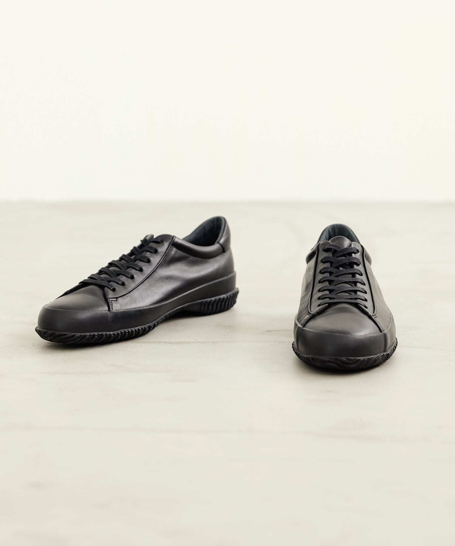 SP-6139 Black/Black - SPINGLE