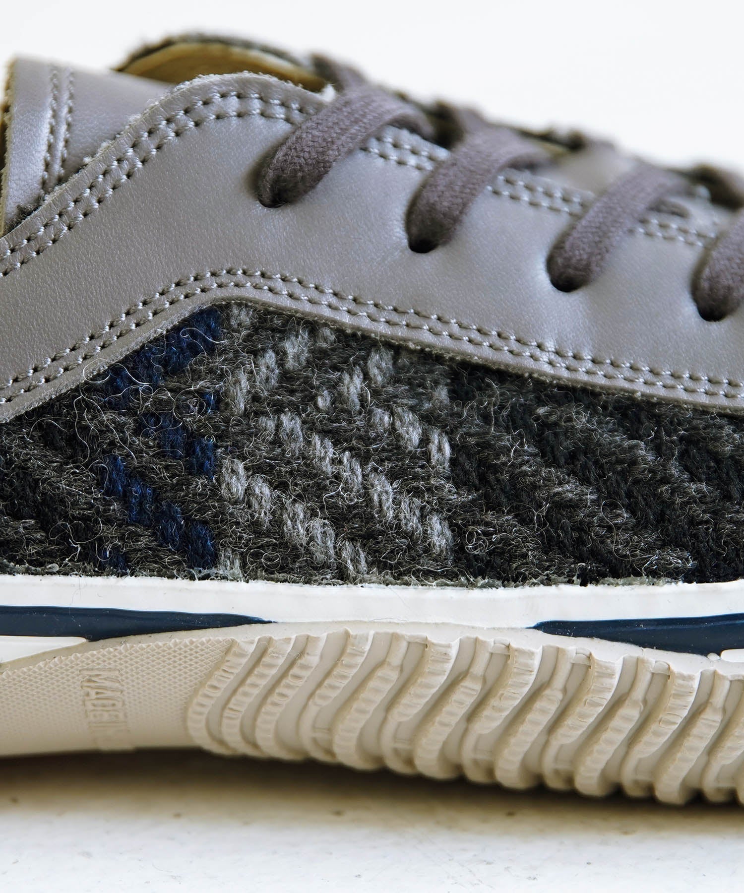 SPM-1035 Gray - SPINGLE