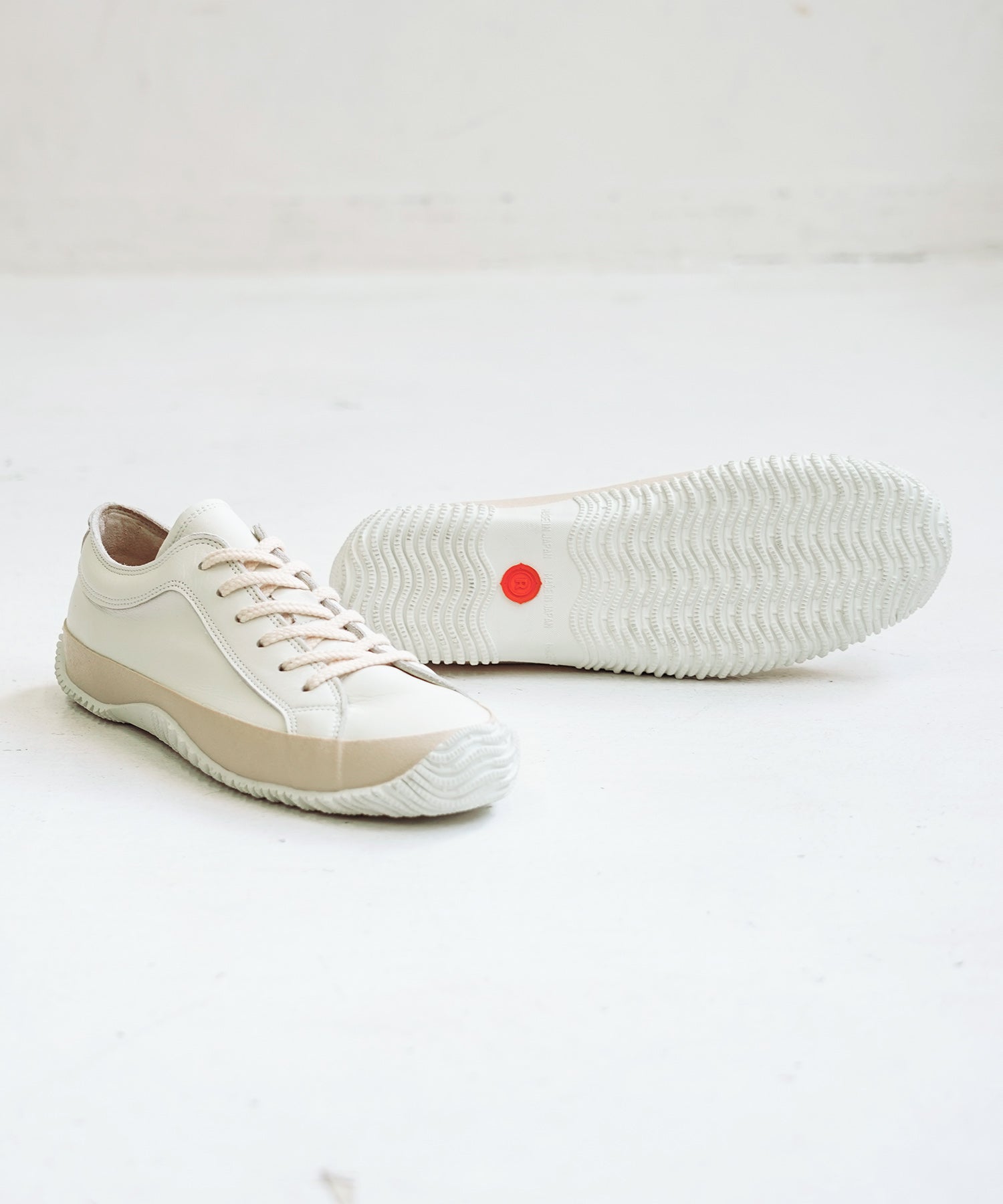 SP-1033 White | 国産ハンドメイド スニーカー スピングル