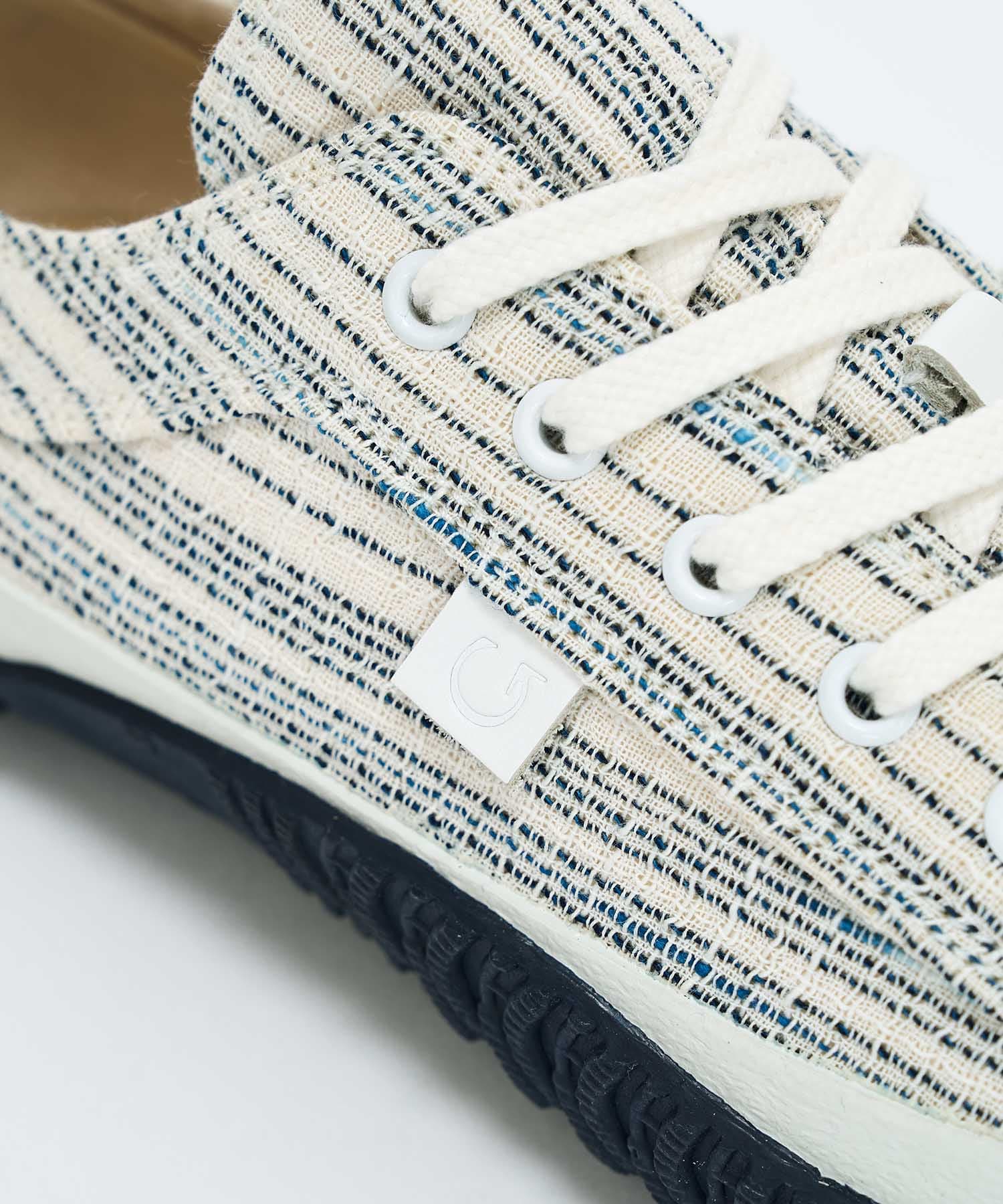 SP-141IL White/Navy - SPINGLE