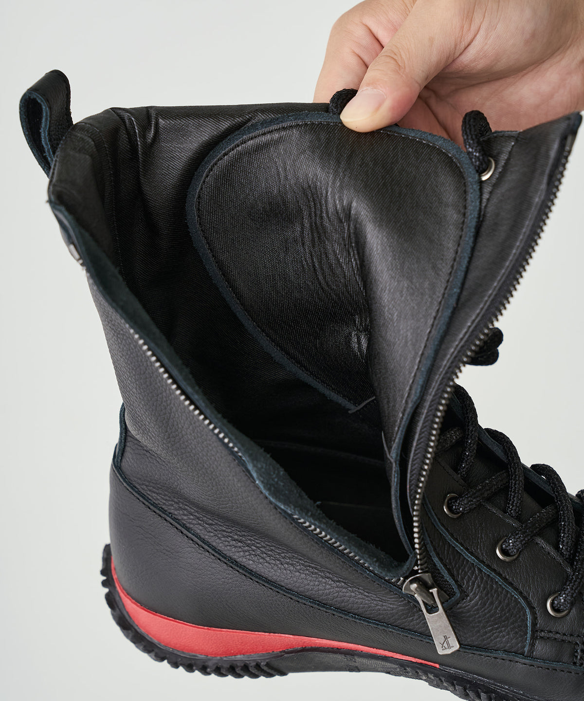 SP-1428 Black/Red