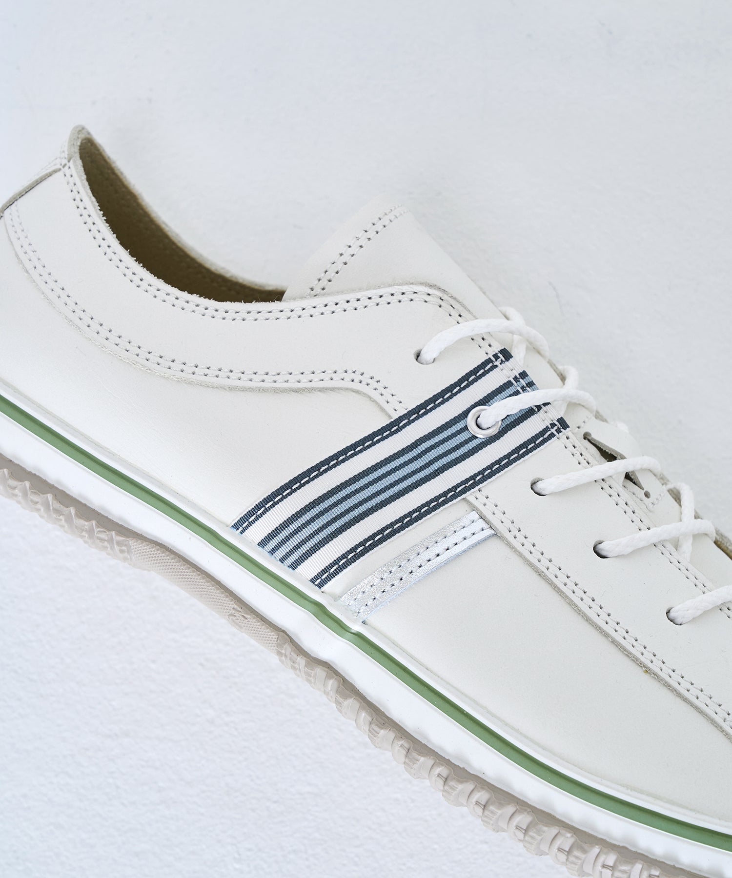 SPINGLE SP-168 White/Khaki