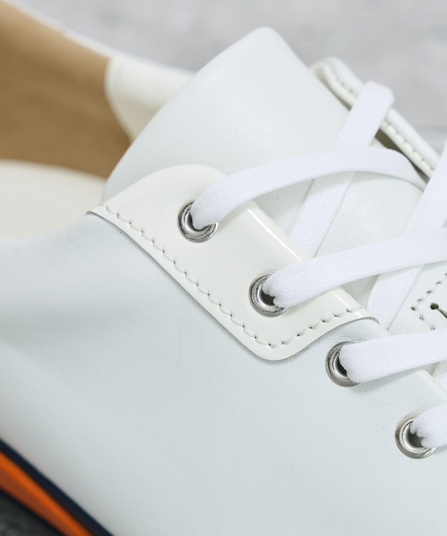 SP-170IL White - SPINGLE