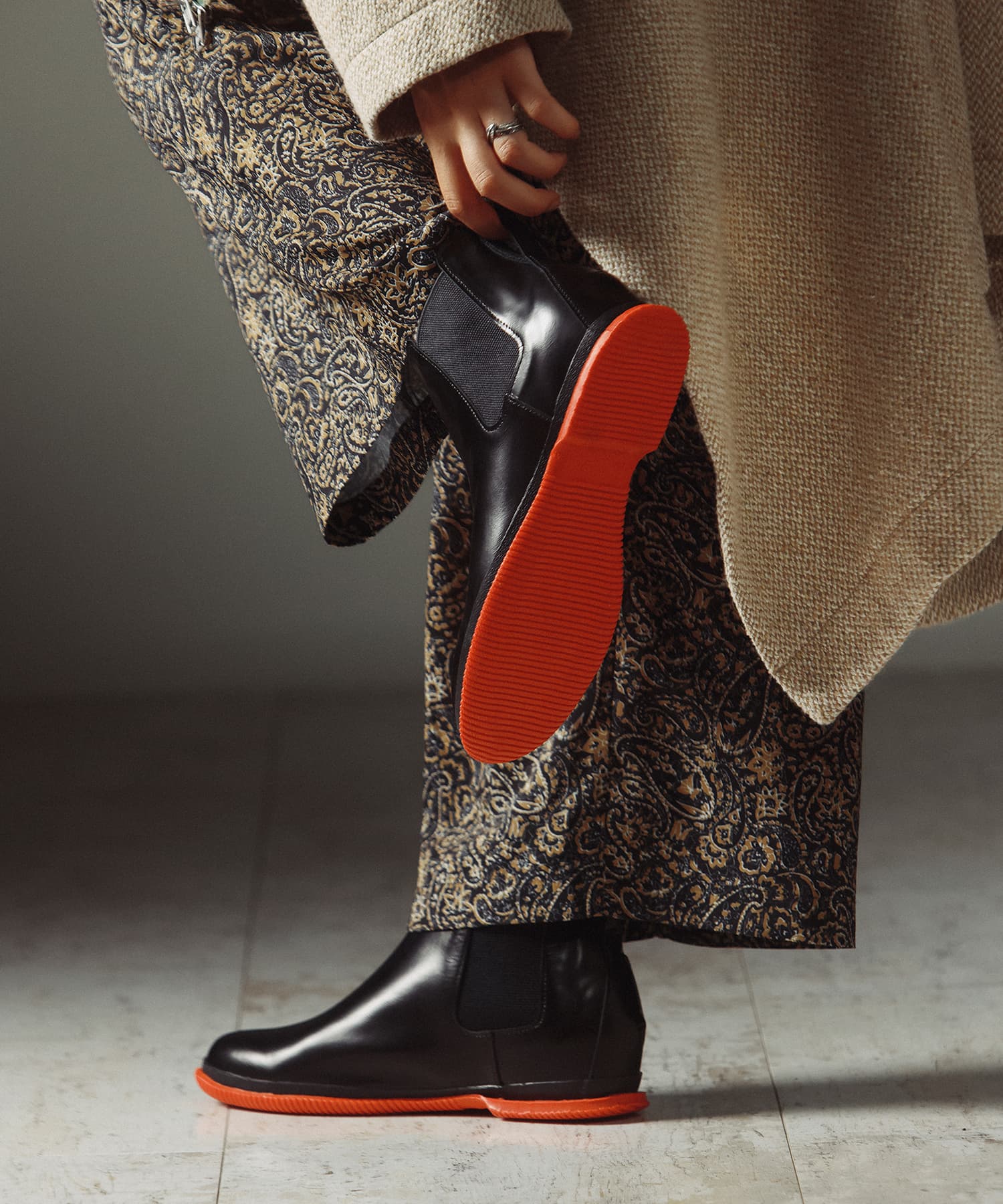 SP-1803S Black/Red - SPINGLE