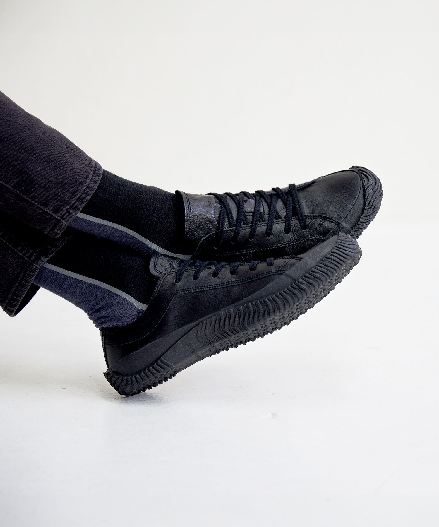 SPINGLE SP-110 Black/Black
