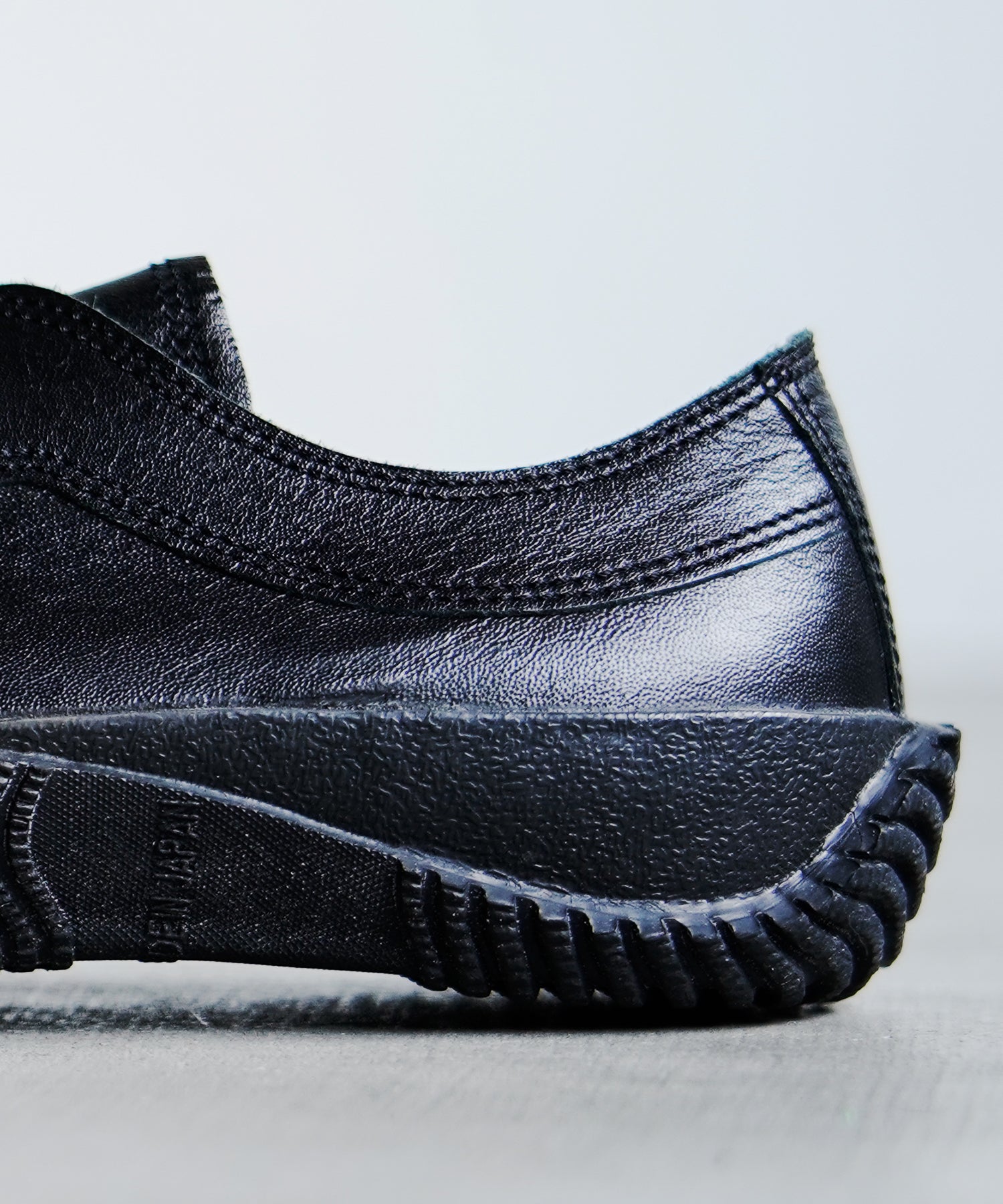 SPINGLE SP-110 Black/Black