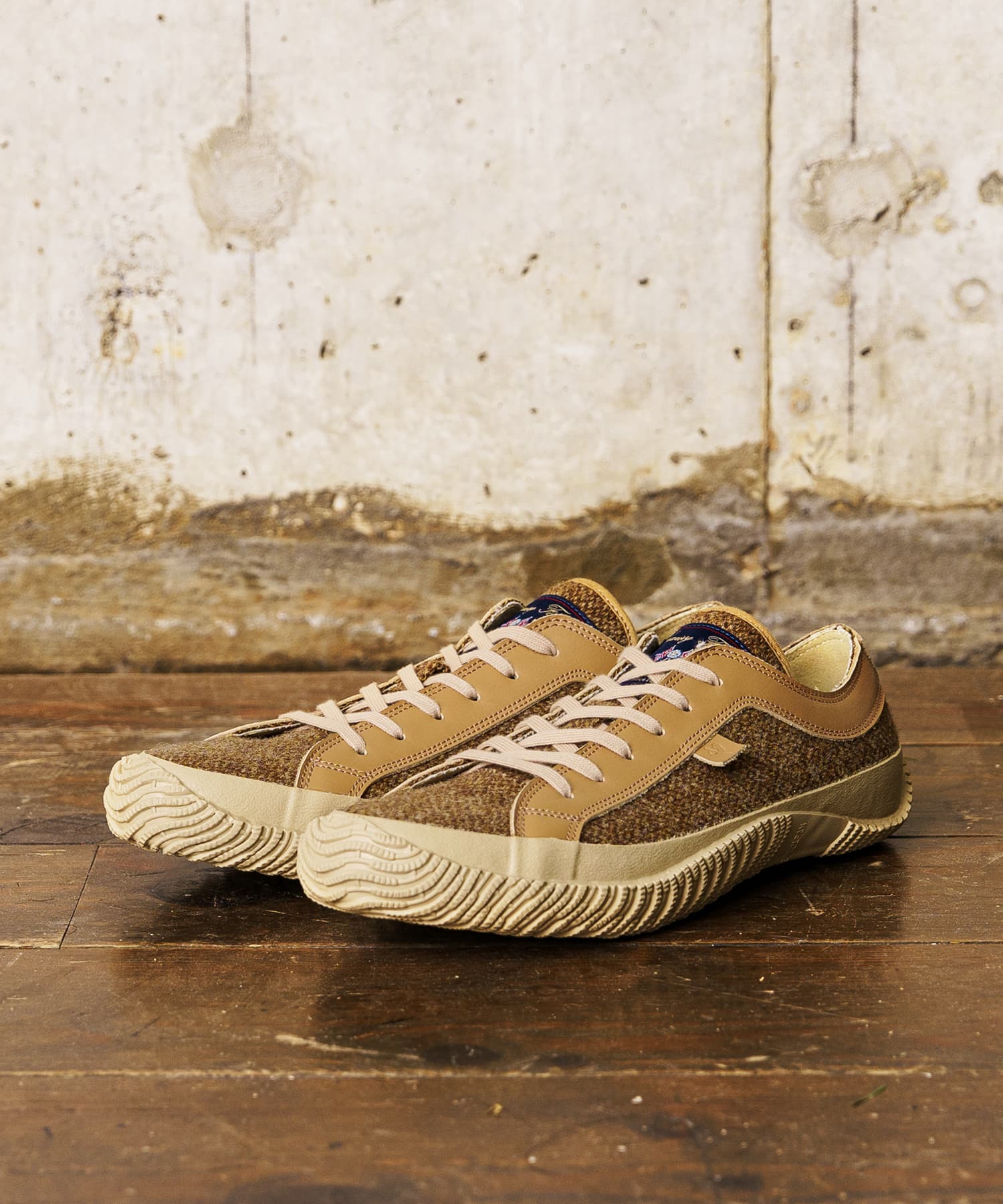 SPINGLE SPM-279 Brown